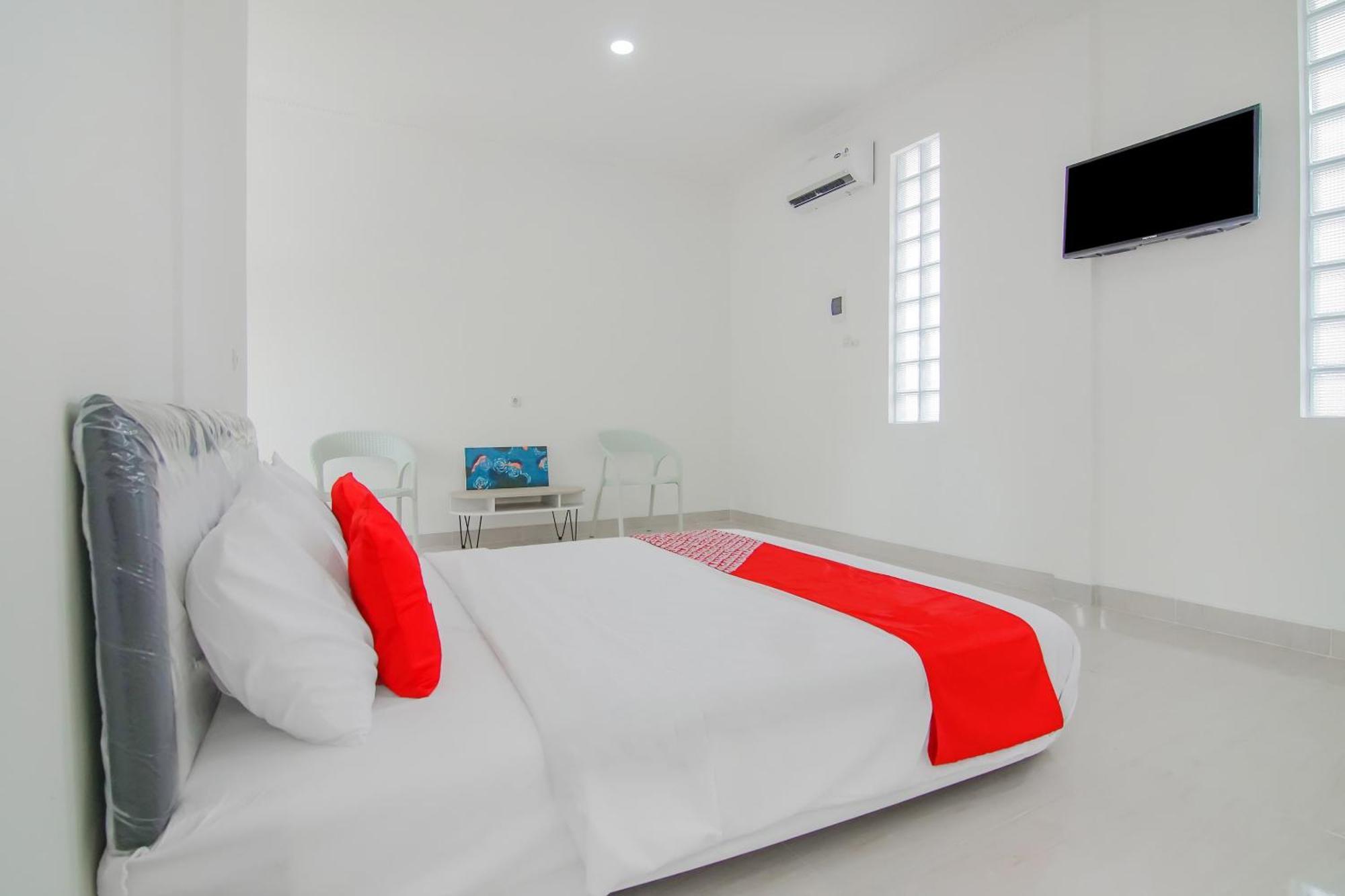 Super Oyo Capital O 90342 Kemang Garden Hotel จาการ์ตา ภายนอก รูปภาพ